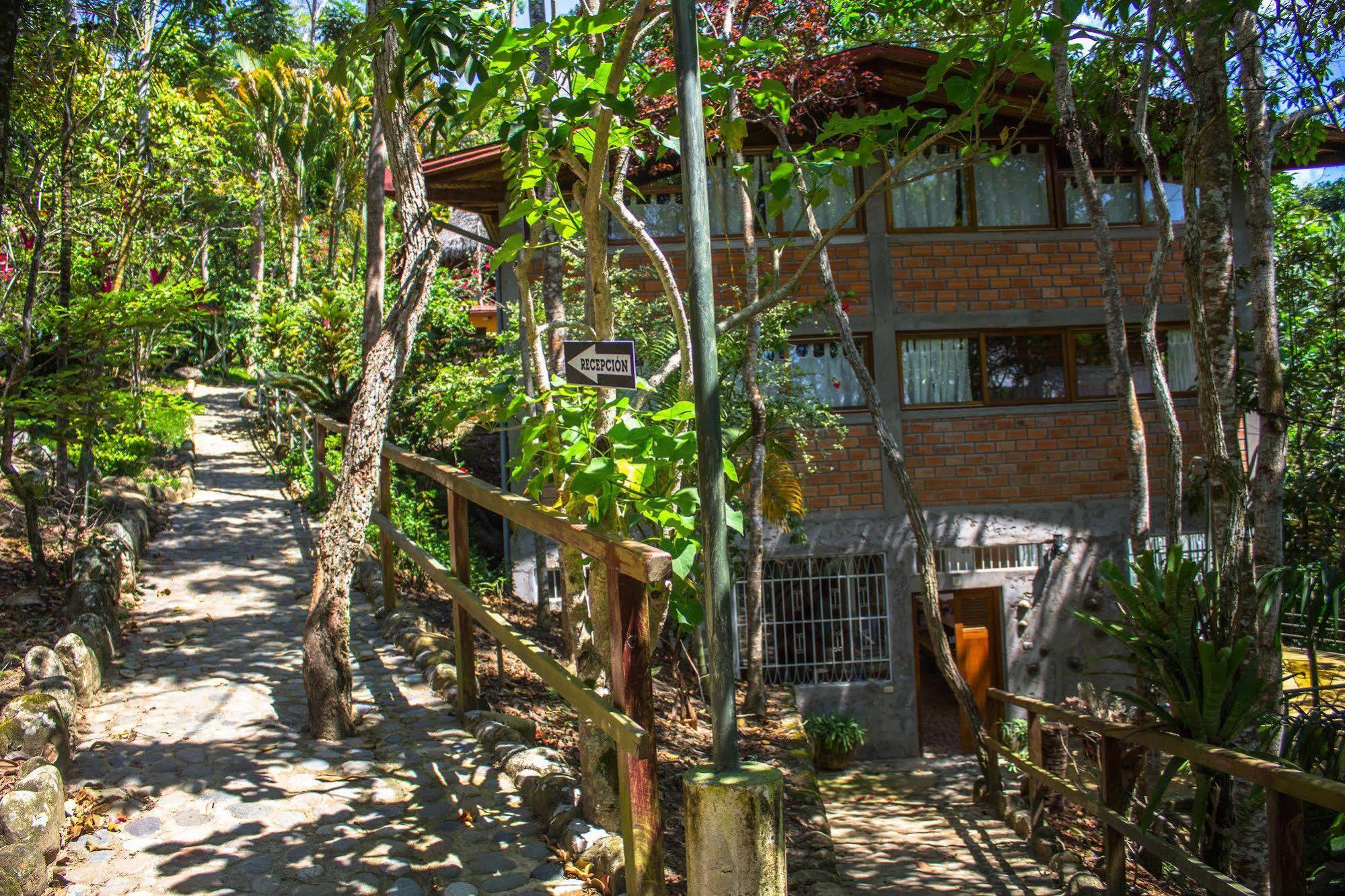 Yacumaman Sanctuary Villa Тарапото Екстериор снимка